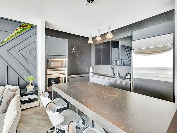 2nd image of 2020 N Bayshore Dr APT 3409
