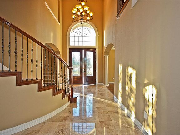 3rd image of 7311 Savannah Glen Ln