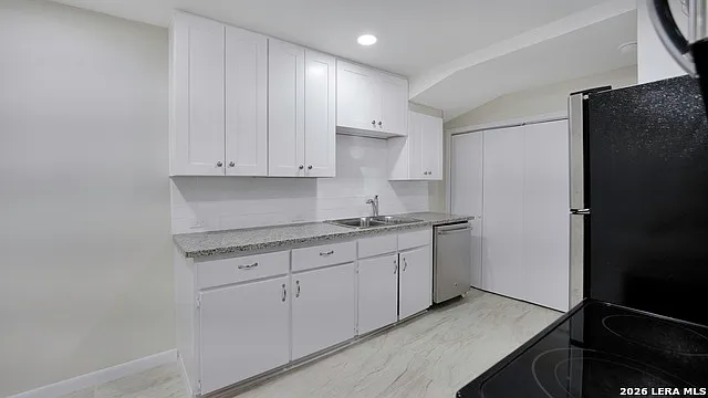 542 Thorain Blvd #1 — Photo 4