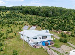 978 Todd Hill Rd, Canaan, VT 05903