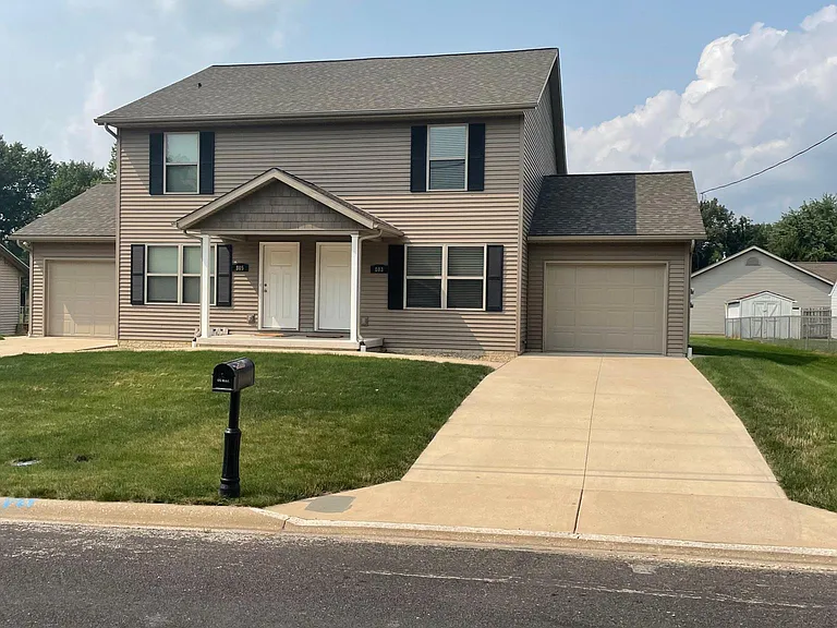 803 Hatterman St — Photo 1
