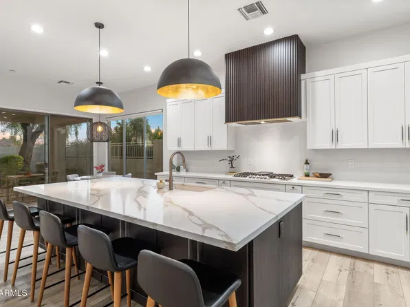 11135 E BECK Lane, Scottsdale, AZ 85255