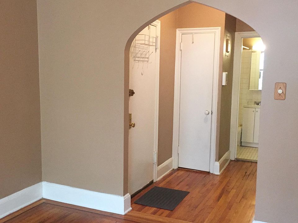 2nd image of 333 E 85th St APT 3D