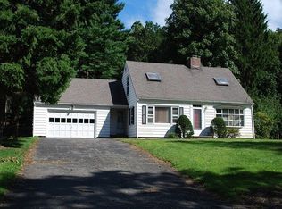 8 Oxford St, Bethel, CT 06801