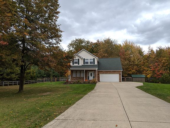 3rd image of 21700 Dale Dr