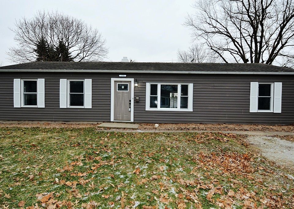 1st image of 1702 Wood St