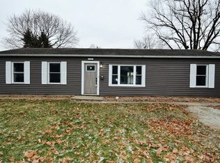 1702 Wood St, Valparaiso, IN 46383