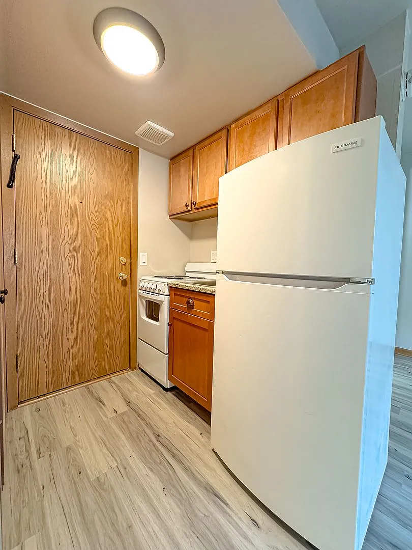 3324 Milwaukee St. — Photo 3