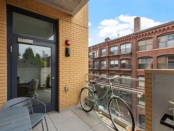 4th image of 88 Wareham St #401