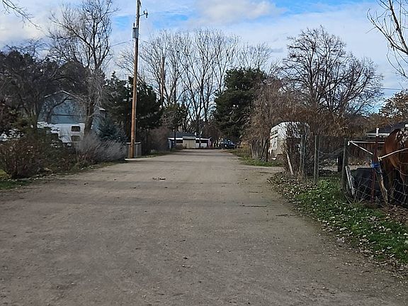 4th image of 8688 Latimore Ln