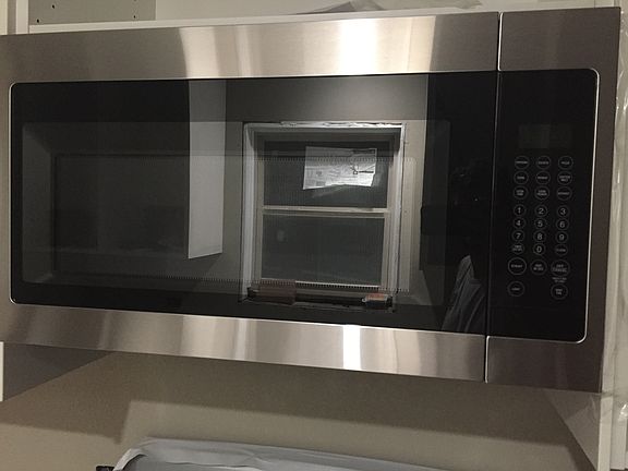 New stainless appliances 