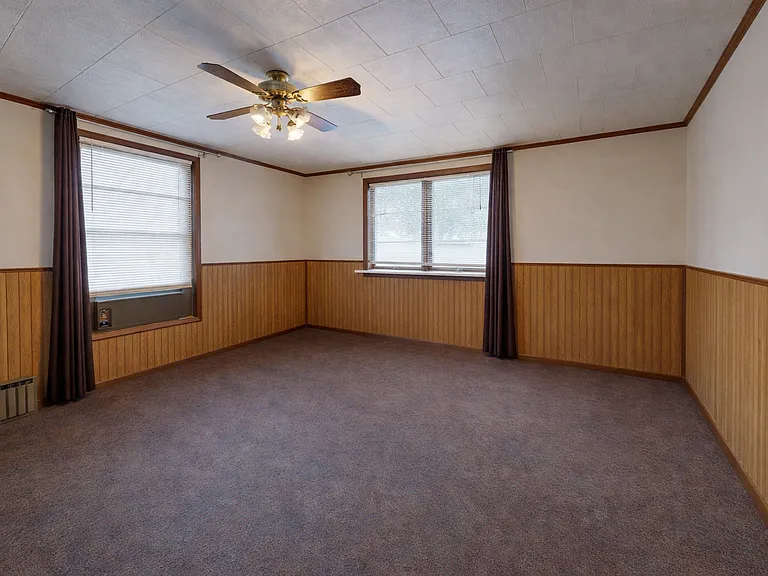 610 E Bertsch St — Photo 8