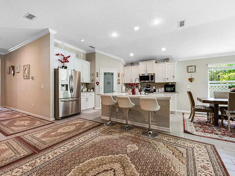 31 Glasgow Dr — Photo 14