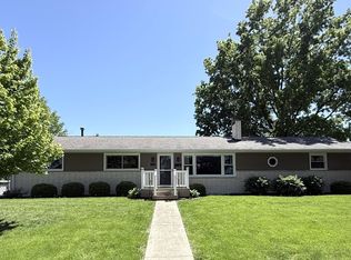 700 Walnut St, Knoxville, IL 61448