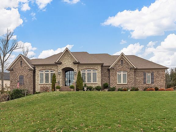 2nd image of 2712 Bering Ct