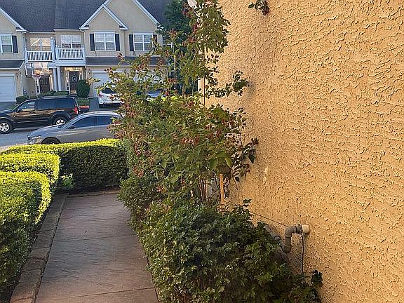 4th image of 227 Wilmore Dr