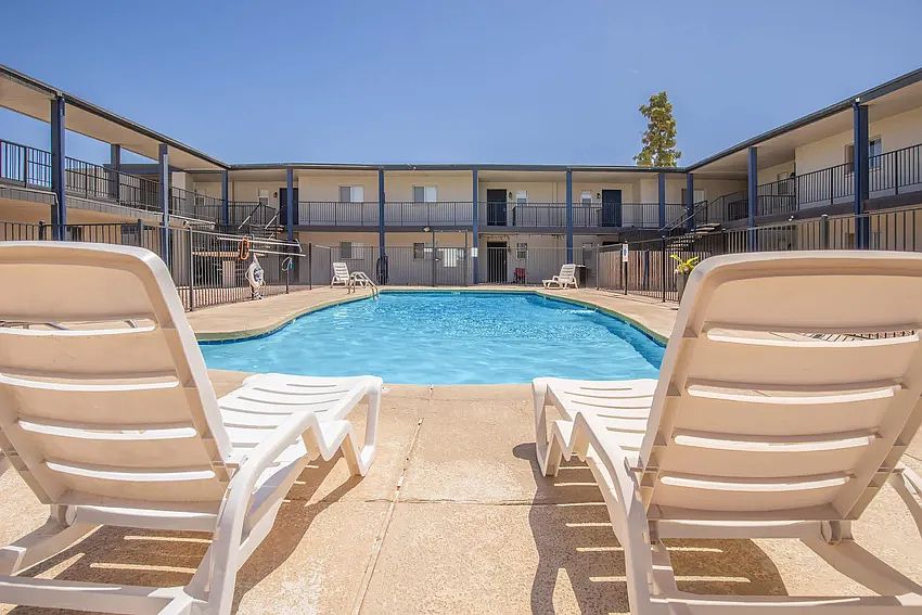 FRONT POOL