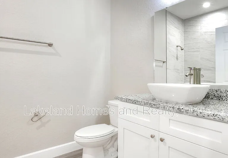 1850 Martin Luther King Jr Blvd — Photo 20