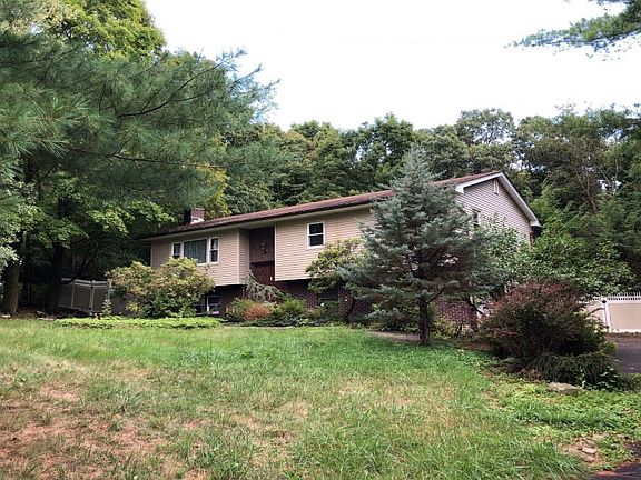 2nd image of 4 Chadsford Ln
