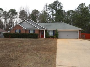 104 Oak Park Dr, Opelika, AL 36801