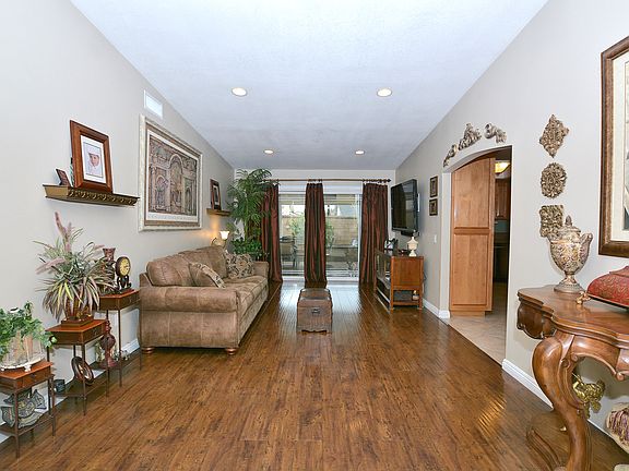 2nd image of 2871 S Taylor Ave