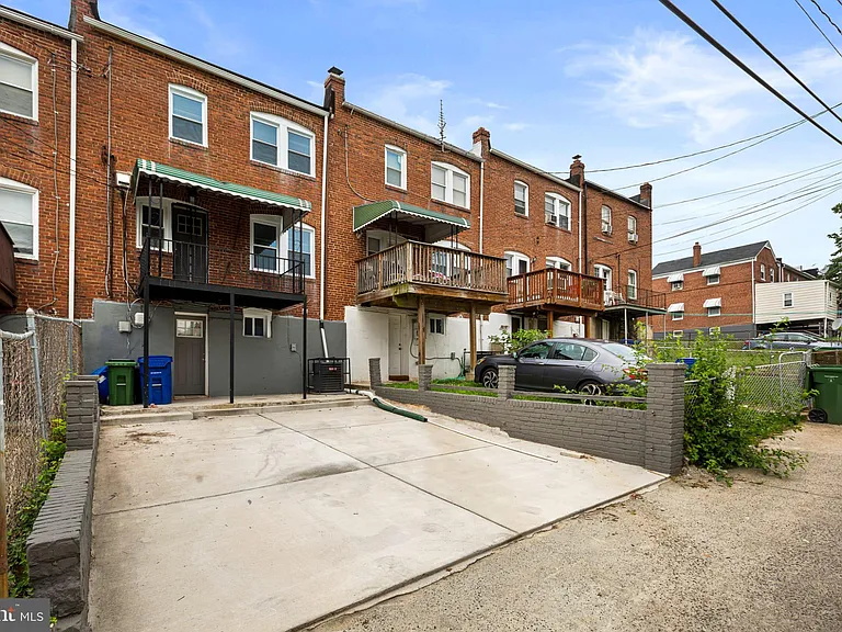 1015 Lyndhurst St — Photo 35