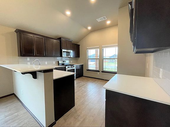 3rd image of 2249 Roca Dr