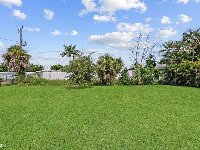 1661 Coronado Rd — Photo 26
