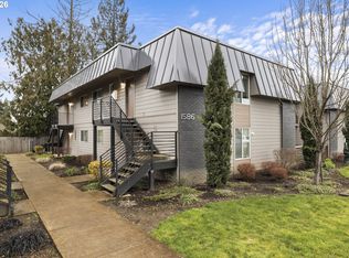 1570 James St, Woodburn, OR 97071
