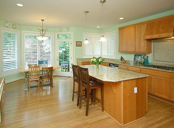3rd image of 12450 NE 155th Pl