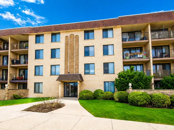 5447 W Lawrence Ave APT 203, Chicago, IL 60630