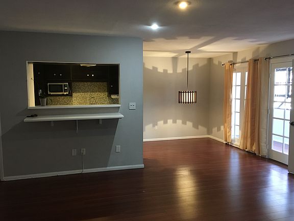 2nd image of 330 S Mentor Ave Unit 131
