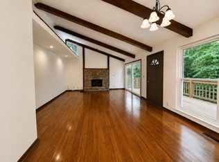 821 E Lakeside Dr, Fayetteville, AR 72701