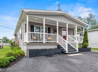 3 1st St, Hatfield, PA 19440