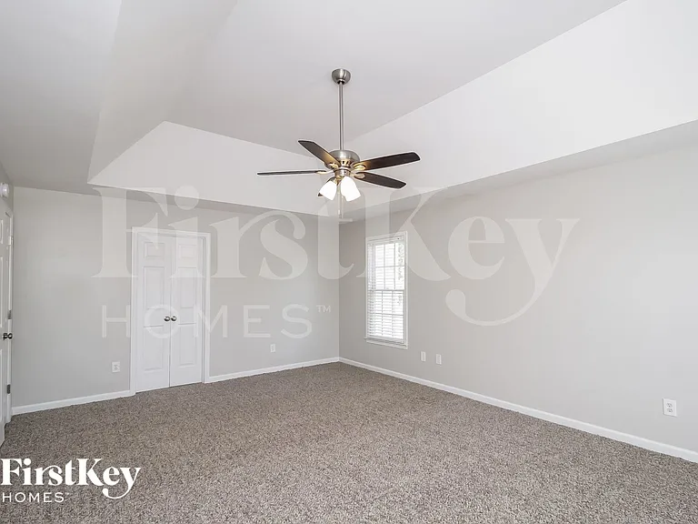 668 Hunters Trce — Photo 9