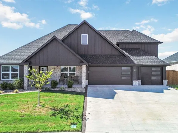 1580 Lariat Cir, Centerton, AR 72719