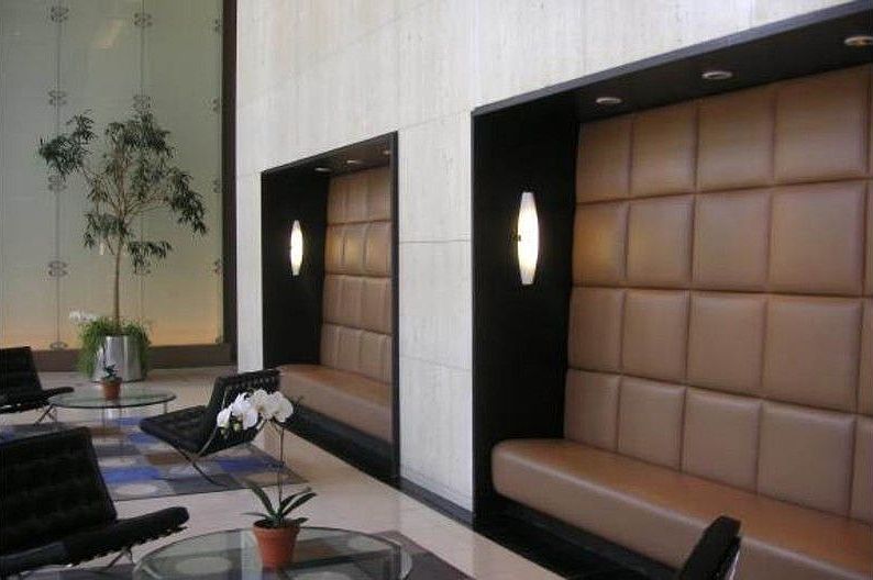 2nd image of 5320 N Sheridan Rd Lbby Office