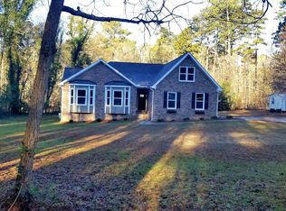 450 Lake Stone Lea Dr, Oxford, GA 30054