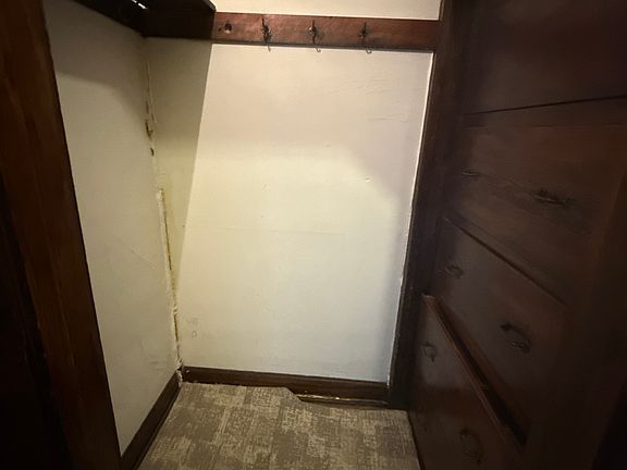 3rd image of 1522 D St #2