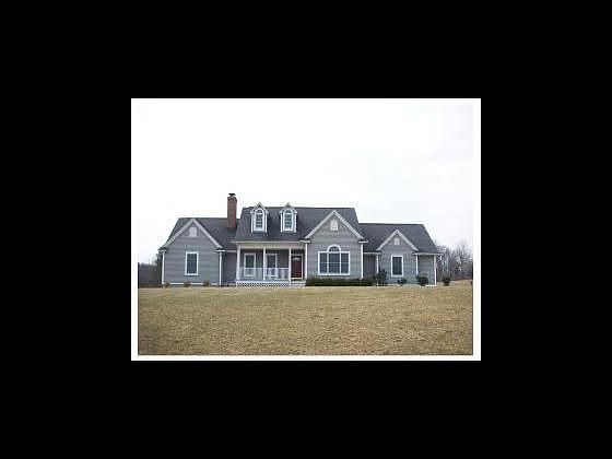2nd image of 627 E Kaisertown Rd