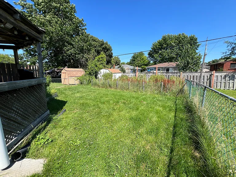 16 Dauphin Ave #1 — Photo 16