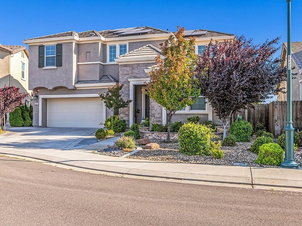 1st image of 297 Water Lily Cir