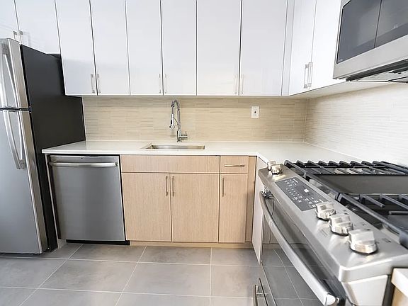 2nd image of 104-60 Queens Blvd APT 6Y