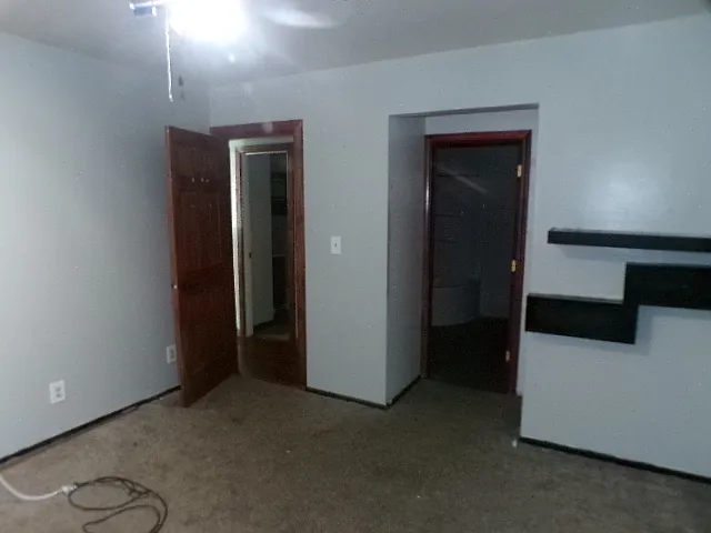 4047 Powell Ave — Photo 13