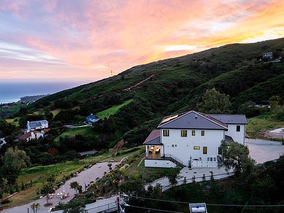 2nd image of 27148 Carrita Rd