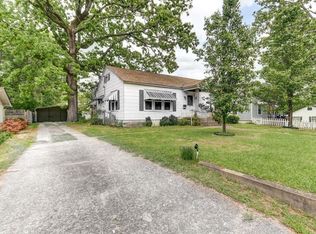 404 Crestwood St, Hot Springs, AR 71913