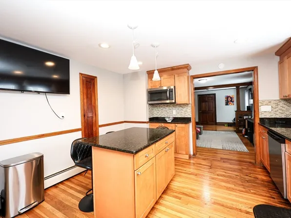 65 Clifford St #2, Hyde Park, MA 02136