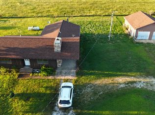 171 King Ln, Raymondville, MO 65555