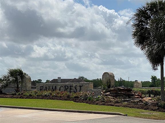 2nd image of 3711 Palm Crest Dr