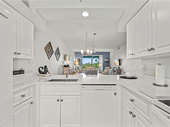 4th image of 9350 Highland Woods BLVD #4204